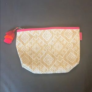 GIFT WITH PURCHASE!!! Get this item FREE*